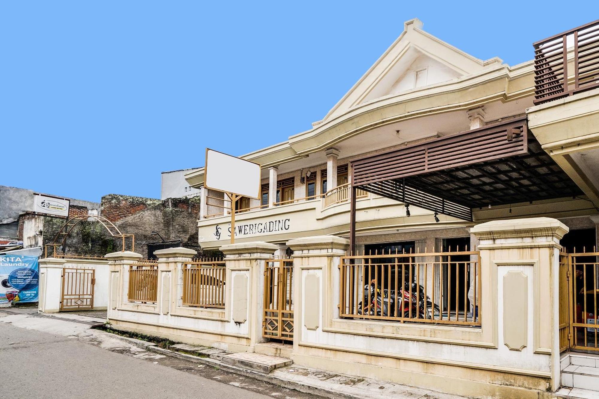 Oyo Life 91994 Sawerigading Jatinangor Syariah Hotel Sayang Ngoại thất bức ảnh