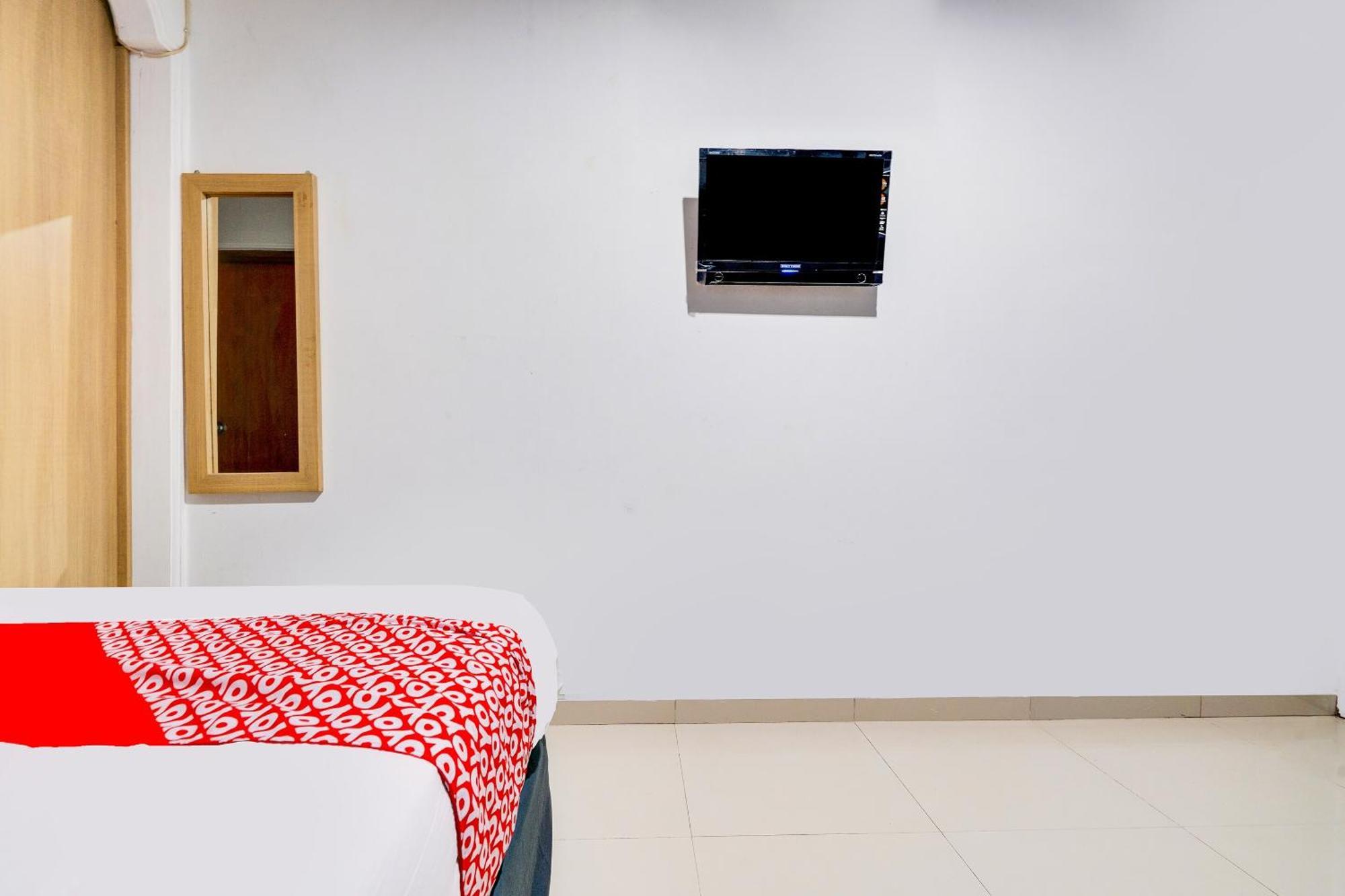 Oyo Life 91994 Sawerigading Jatinangor Syariah Hotel Sayang Ngoại thất bức ảnh